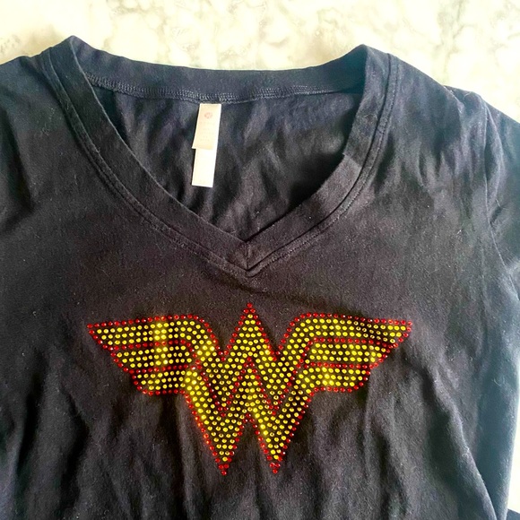 ROSIO Wonder Woman Black T Shirt - Picture 3 of 6
